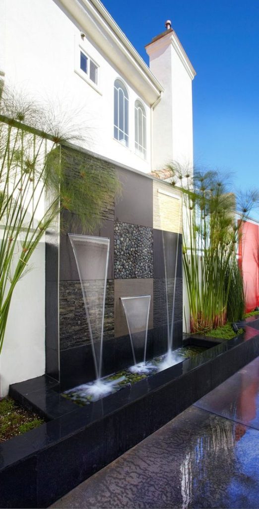 Installation, design and coordination of waterfalls for public and private gardens and the design of distinctive and modern fountains for homes, villas and royal palaces in the most luxurious shapes.