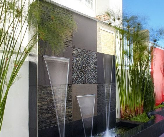 Installation, design and coordination of waterfalls for public and private gardens and the design of distinctive and modern fountains for homes, villas and royal palaces in the most luxurious shapes.