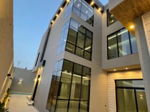 تركيب واجهات زجاج استركشر بالمدينة المنورة