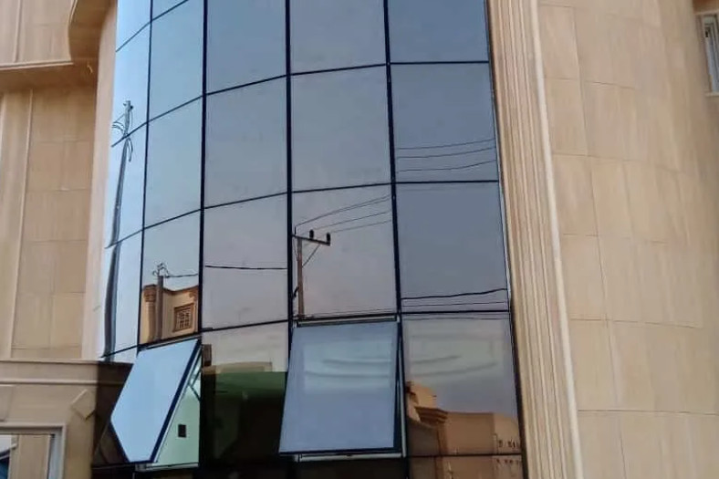 تركيب واجهات زجاج استركشر بجدة